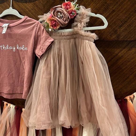 First Birthday Outfit & Accessories Bundle - Picture 5 of 5